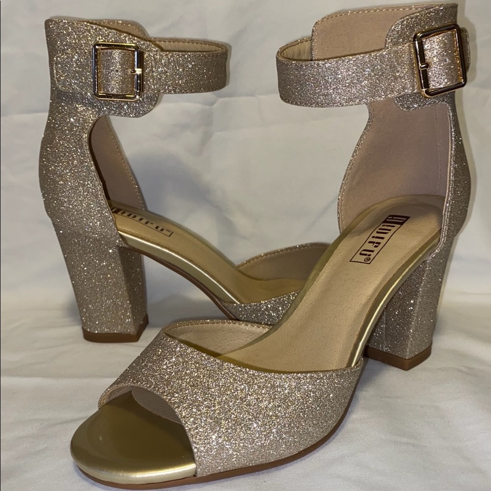Gold Peep Toe Block Heel 👠